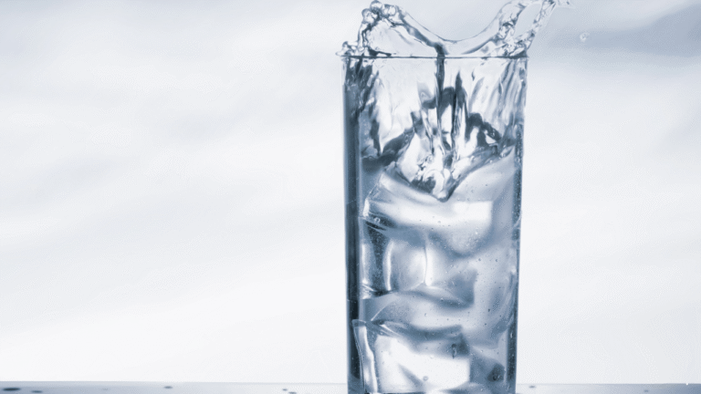 Habis Olahraga Langsung Minum Air Dingin, Boleh atau Tidak?