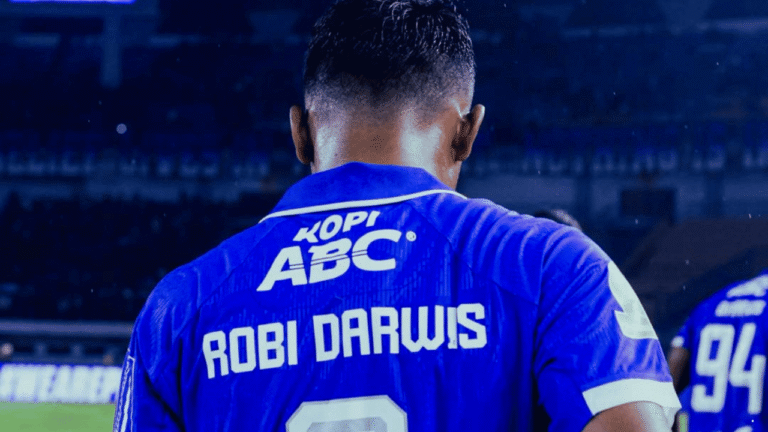 Persib Bandung dan Robi Darwis Berpisah, Cari Tantangan Baru Demi Jam Bermain