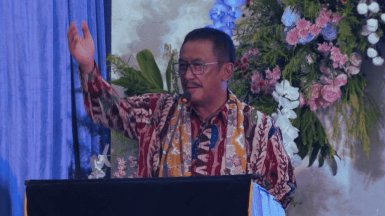 Hadiri HUT IBI ke-75, Bupati Sukabumi Apresiasi Peran Bidan dalam Tekan Stunting