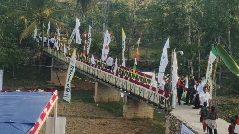 Jembatan Penghubung 2 Desa di Cimanggu Resmi Difungsikan, Mobilitas Warga Kian Lancar