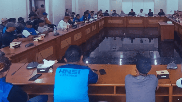 HNSI Sukabumi Keluhkan BBM Langka dan Regulasi Benur, Komisi III DPRD Siap Perjuangkan Aspirasi Nelayan