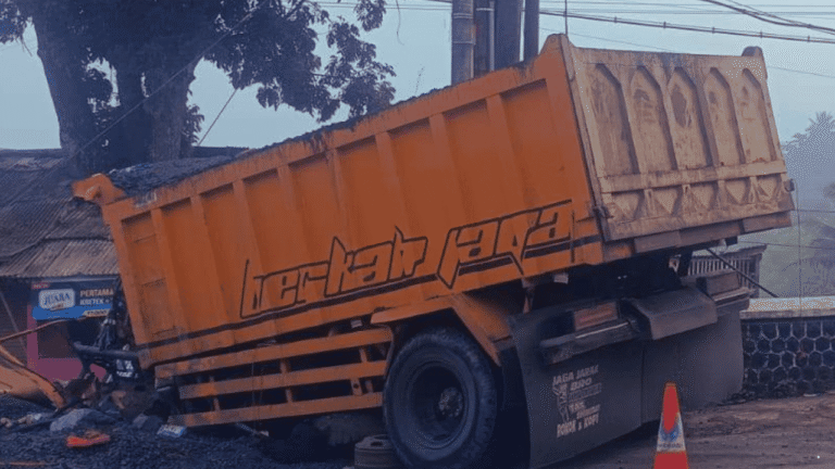 Kecelakaan Beruntun di Cibadak Sukabumi Libatkan 4 Kendaraan, Polisi Ungkap Kronologinya