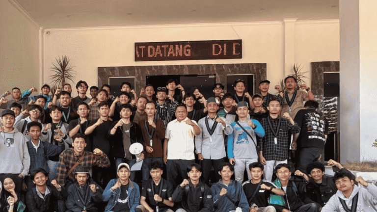 Terima Aspirasi HMI, Ketua DPRD Sukabumi Pastikan Semua Tuntutan Akan Ditindaklanjuti