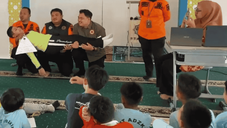 BPBD Sukabumi Bekali Peserta MPLS dengan Pengetahuan Mitigasi Bencana