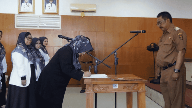 Resmi Dilantik, Rina Rosmaniar Japar Pimpin LKKS Kabupaten Sukabumi 2026–2029