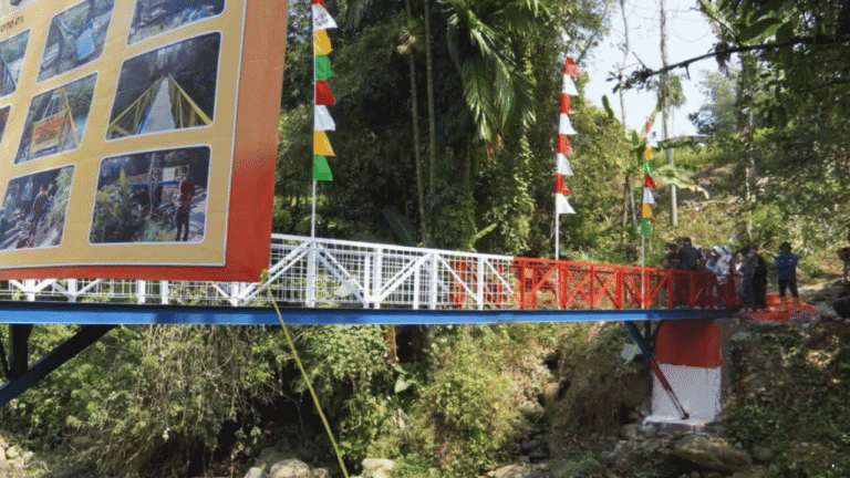 Jembatan Presisi Kamandoran Cibadak Sukabumi Rampung, Warga Kini Tak Perlu Lewati Sungai