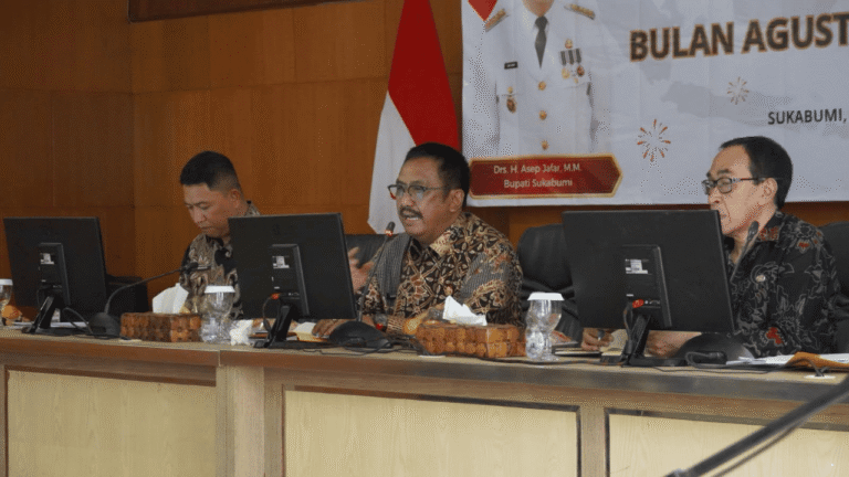 Bupati Sukabumi Tekankan Peningkatan PAD dan Pelayanan Publik dalam Rapat Dinas