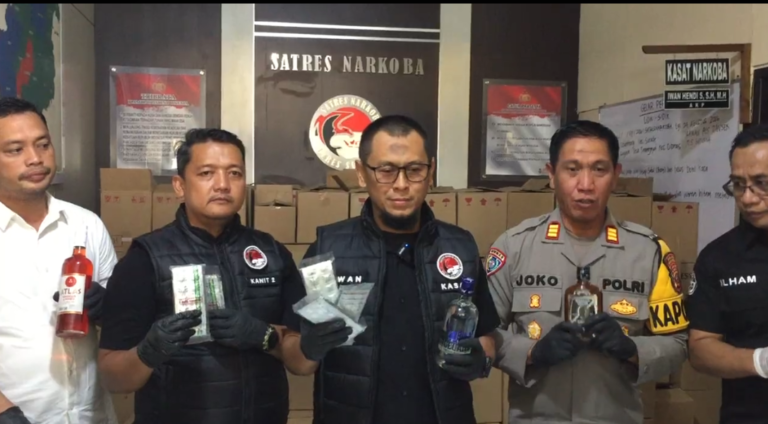 Dalam Tiga Bulan, Polres Sukabumi Ringkus 15 Pengedar dan Sita Puluhan Ribu Obat Keras