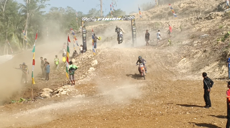 60 Peserta Jabar-Banten Ramaikan Grasstrack Pembukaan Sirkuit Cibayawak Sukabumi