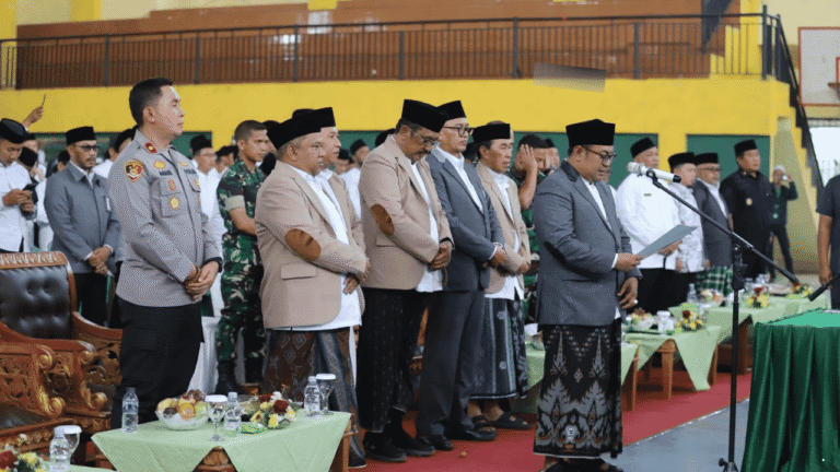 Hadiri Pelantikan MUI Sukabumi, Ketua DPRD Tekankan Pentingnya Kolaborasi untuk Umat