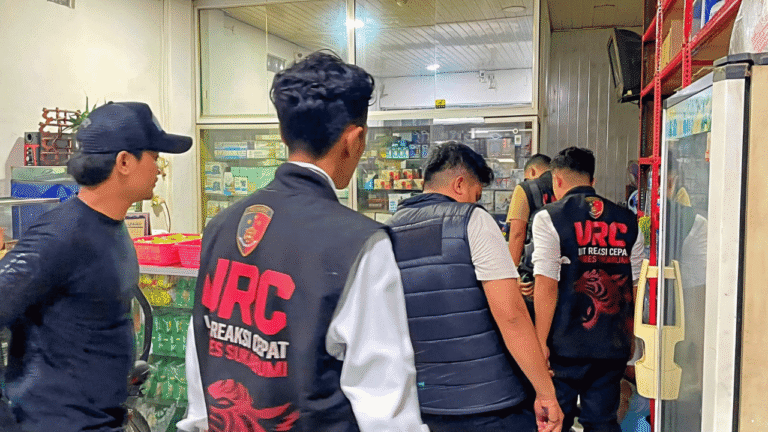 Di Balik Etalase Ikan Hias dan Jajanan, Polres Sukabumi Temukan 287 Botol Miras